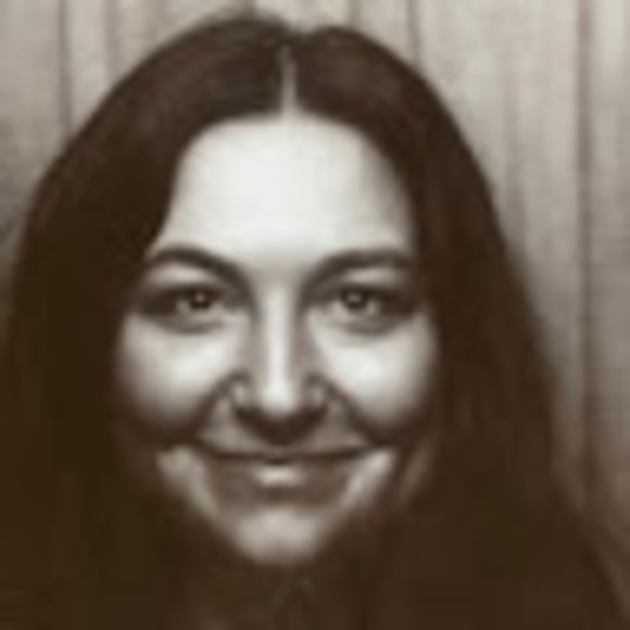 Meet your Posher, Olivia - Picture 1 of 1